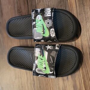 Mens nike slides sz 13
